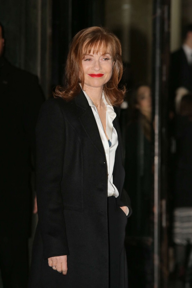 Isabelle Huppert Arrivals at Giorgio Armani Fashion Show Spring Summer 2016 in Paris