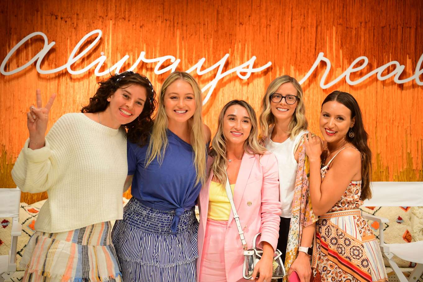 Iskra Lawrence â€“ Hosting an Aerie Real Talk Q&A Session with inspiring women in NY
