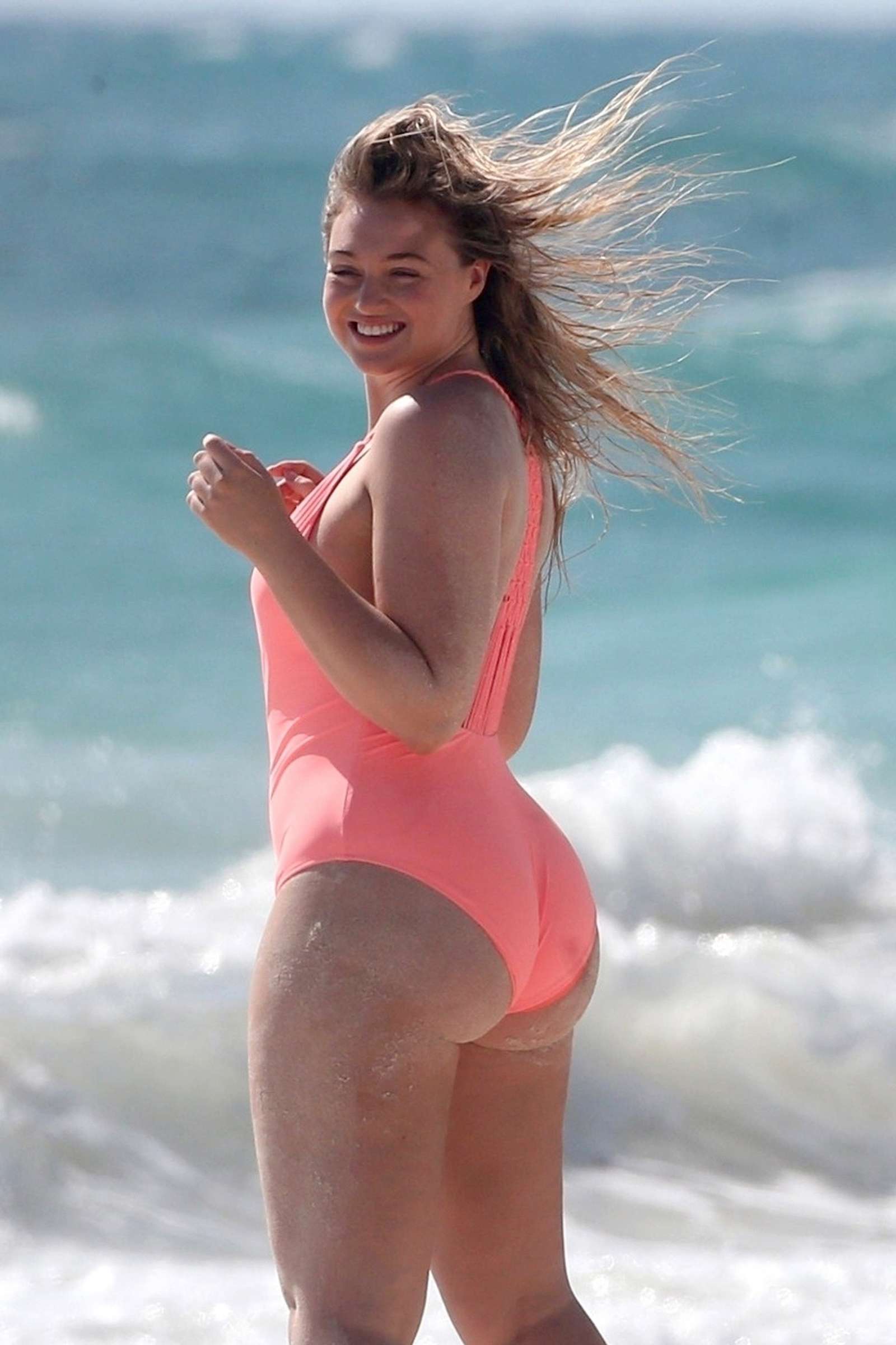 Iskra Lawrence 2018 : Iskra Lawrence in Bikini and Swimsuit: Aerie Photoshoot 2018 -27