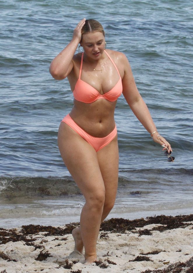 Iskra Lawrence in Pink Bikini on the beach in Miami