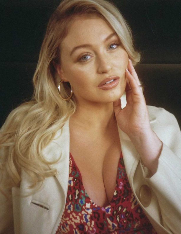 Iskra Lawrence - Pulse Spikes Magazine (March 2020)