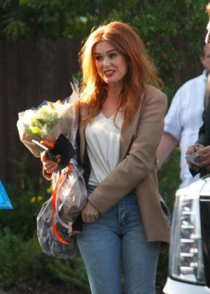 Isla Fisher - Arriving on the set of 'The Starling' in Studio City