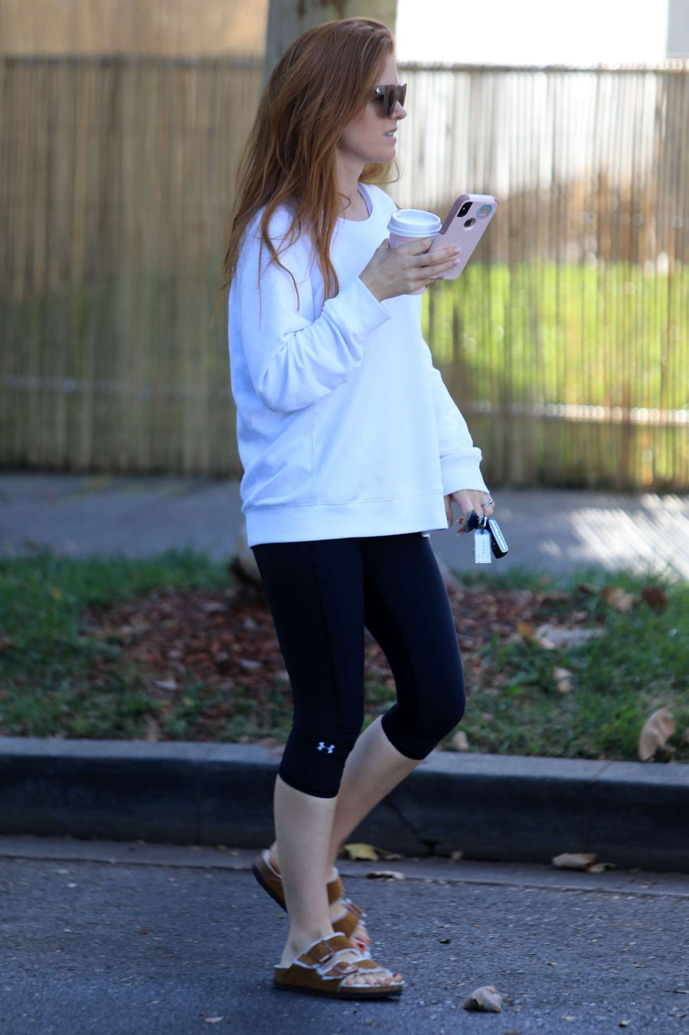 Isla Fisher 2019 : Isla Fisher – Out for a coffee on Melrose Place-07