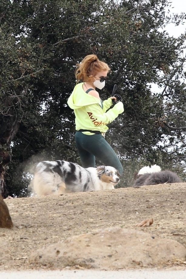 Isla Fisher - out for a hike in the Hollywood Hills