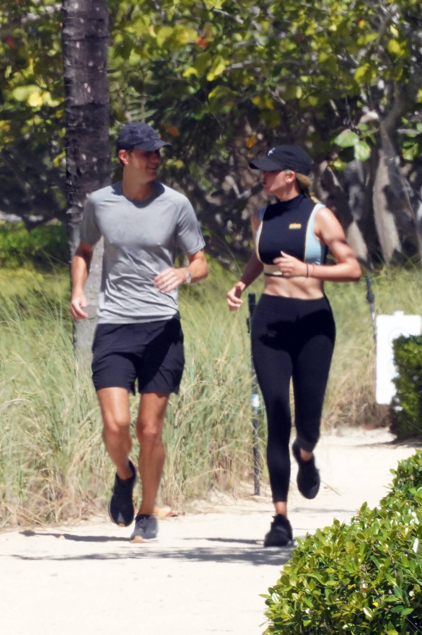 Ivanka Trump 2022 : Ivanka Trump – With husband Jared Kushner on a beach jog in Miami-21
