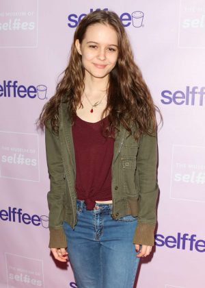 Izabela Vidovic - Grand Opening of the Museum Of Selfies in Glendale