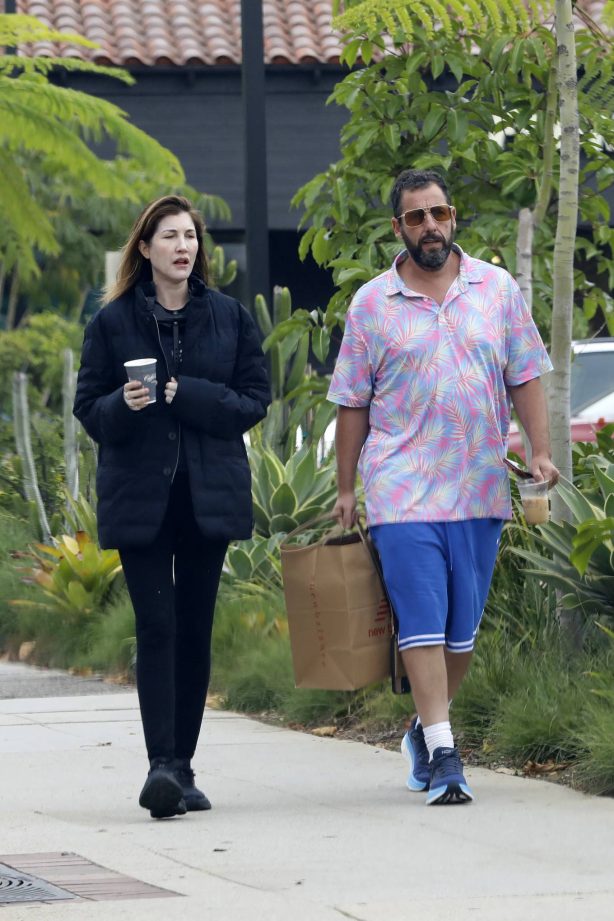 Jackie Sandler - Going out for a walk in Brentwood