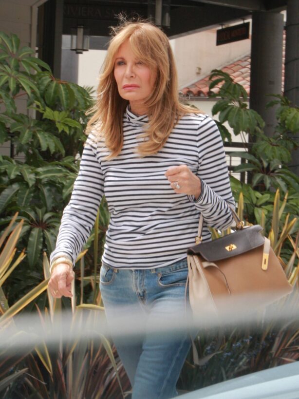 Jaclyn Smith - Out for lunch in Montecito