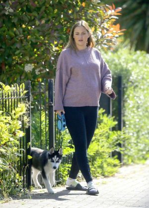 Jacqueline Joss - Seen Out With Her Dog In London