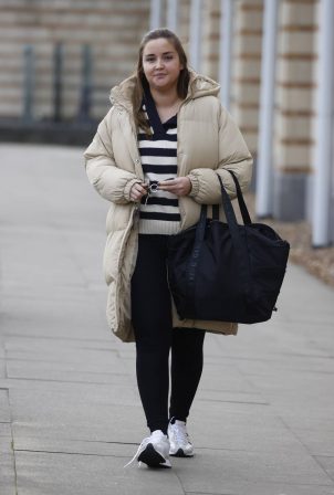 Jacqueline Jossa - Is seen leaving the gym in Essex