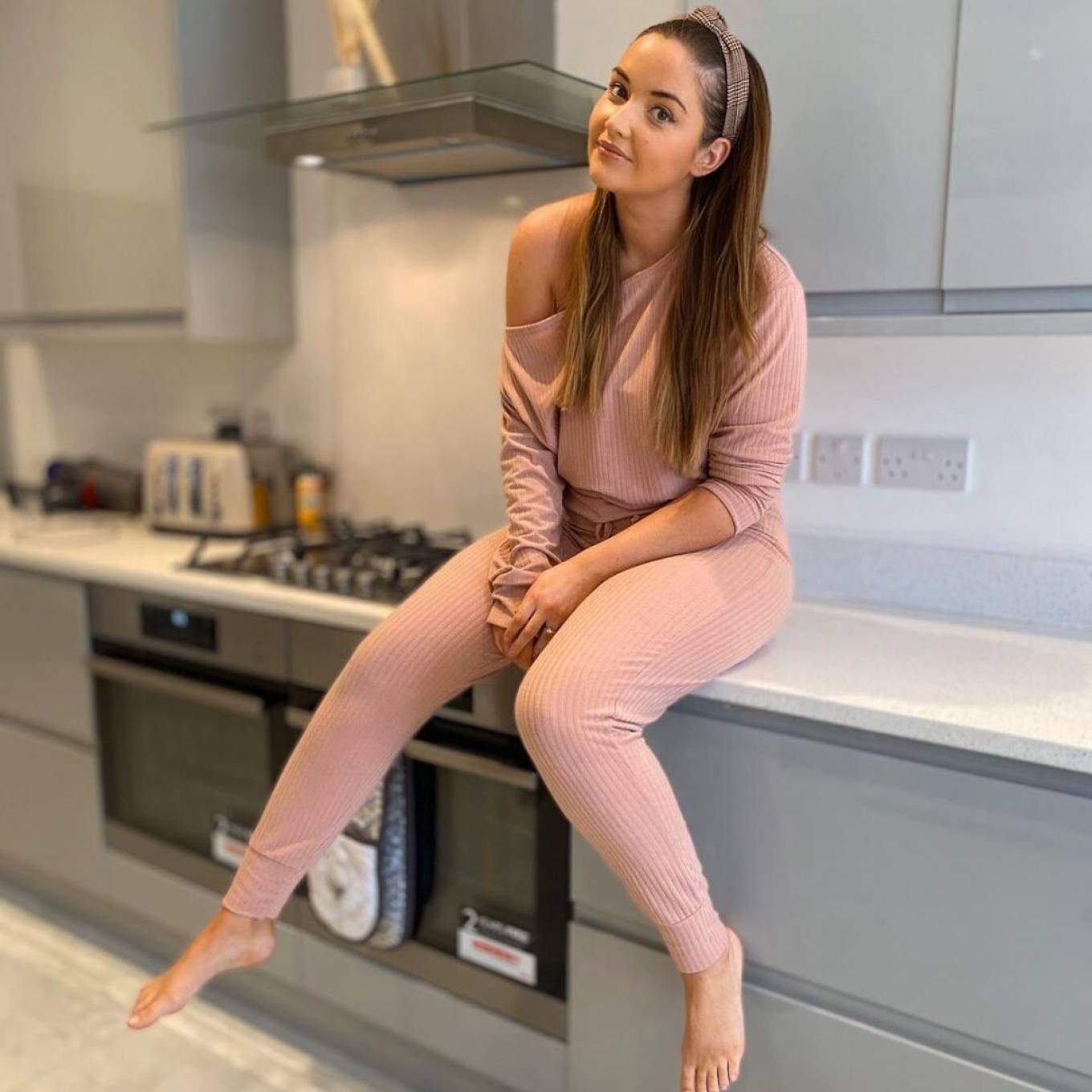 Jacqueline Jossa â€“ The Style New Loungewear Collection 2020