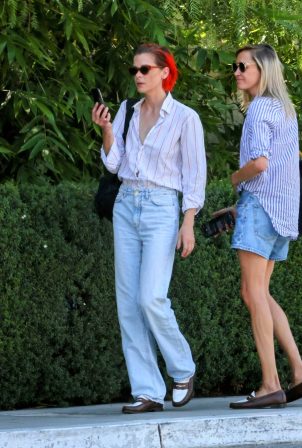Jaime King - Dons new hair style after lunch with friend