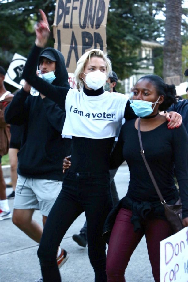 Jaime King - Joins the protest in Hancock park in Los Angeles