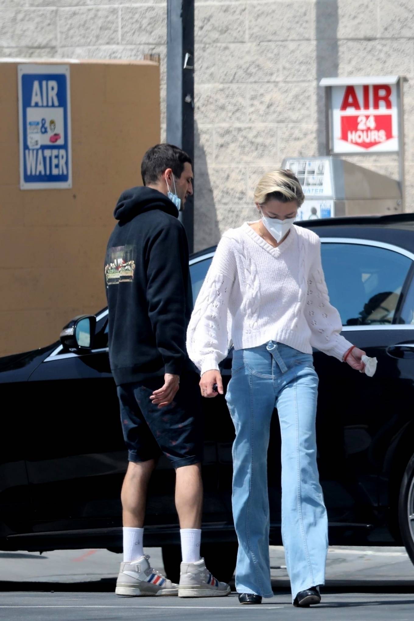 Jaime King â€“ Seen cleaning her Car