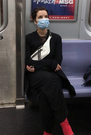 Jaimie Alexander - Riding the Subway in Downtown Manhattan