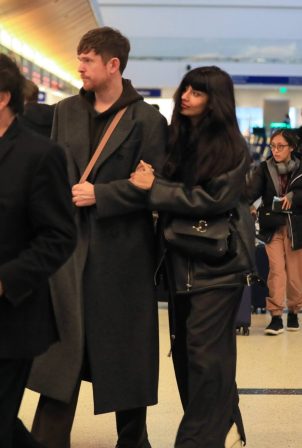 Jameela Jamil - Seen with boyfriend James Blake as they catch a flight out of Los Angeles
