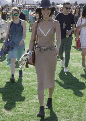 Jamie Chung - Coachella Valley Music and Arts Festival 2016 in Indio