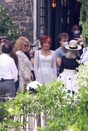 Jane Fonda - Filming 'Book Club 2' in the Castello della Castelluccia outside Rome