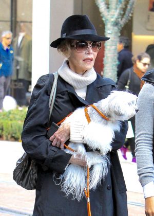 Jane Fonda with her dog shopping in Los Angeles