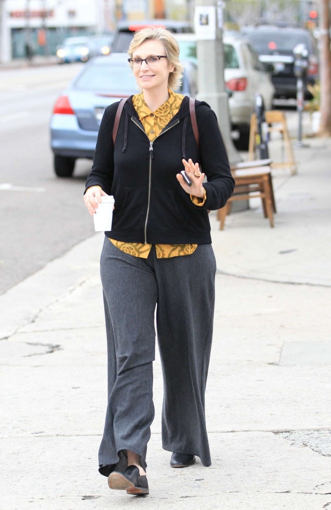 Jane Lynch - Leaving Kings Road Cafe in Los Angeles