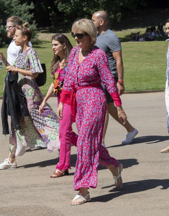 Jane Moore - Arriving for the House Festival in Hampstead