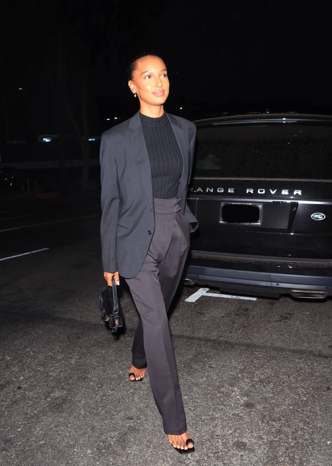 Jasmine Tookes - Dons business look at San Vicente Bungalows in West Hollywood