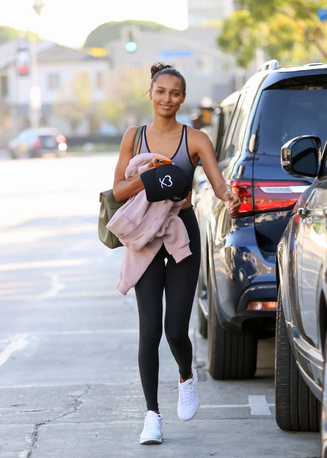Jasmine Tookes 2022 : Jasmine Tookes – Out make-up free for a gym session in Los Angeles-01