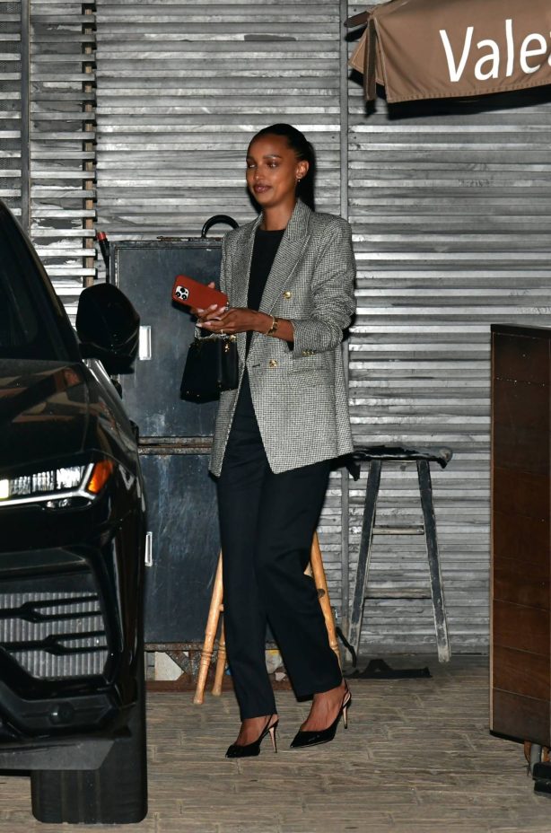 Jasmine Tookes - Seen on a night out with friends at Nobu Malibu