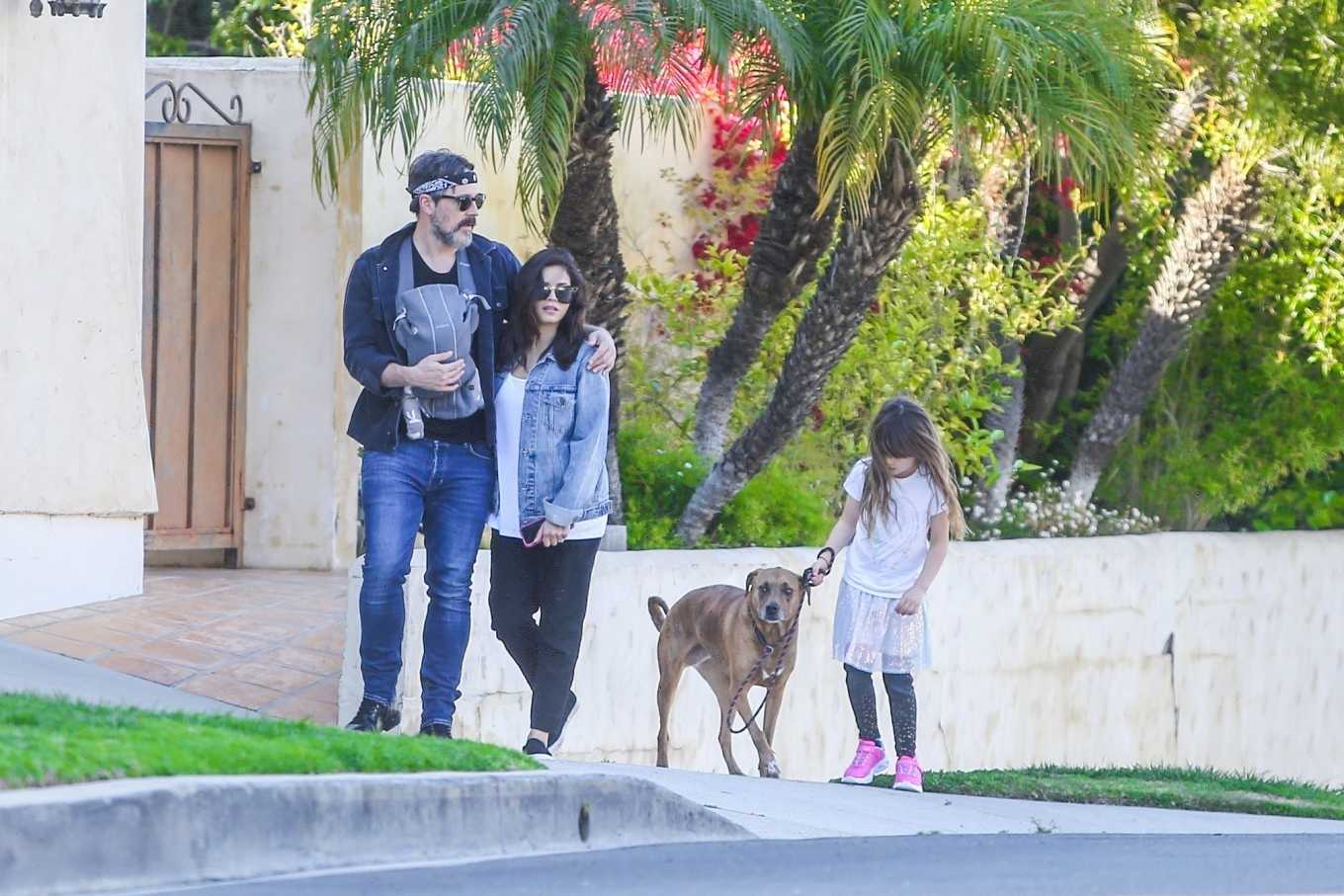 Jenna Dewan â€“ Out for a walk in Los Angeles