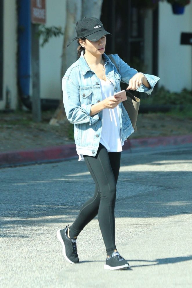 Jenna Dewan out in LA
