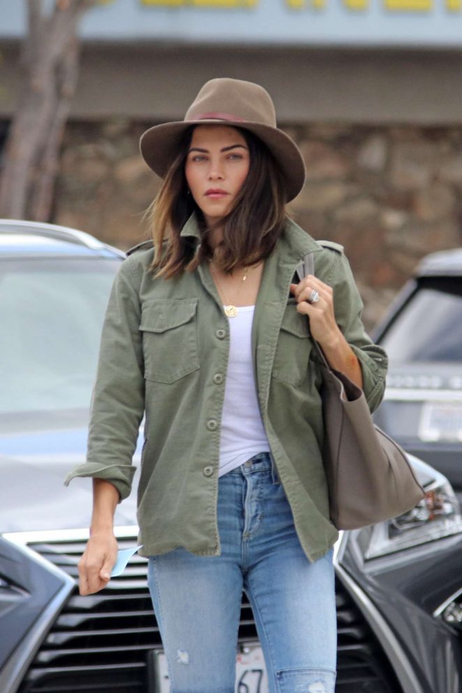 Jenna Dewan Tatum - Out and about in Sherman Oaks