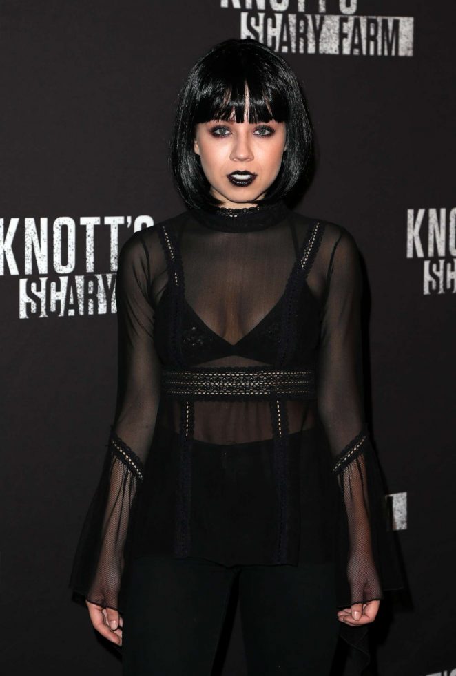 Jennette McCurdy - Knott's Scary Farm Opening Night in Los Angeles