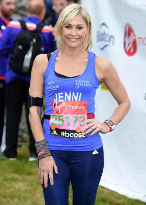 Jenni Falconer in Leggings at Virgin London Marathon 2015