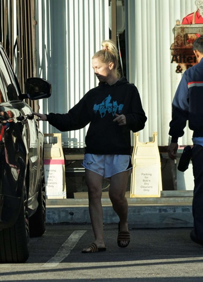 Jennie Garth in Shorts - Out in Los Feliz