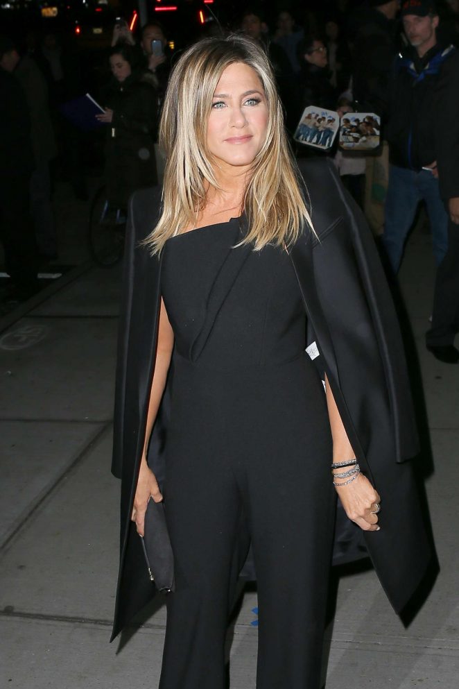 Jennifer Aniston at 'Office Christmas Party' in New York