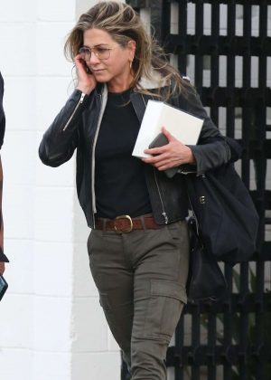 Jennifer Aniston - Exits Balayage By Nancy Braun Salon in Beverly Hills