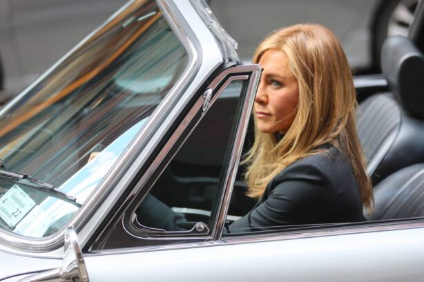 Jennifer Aniston - Filming The Morning Show in New York