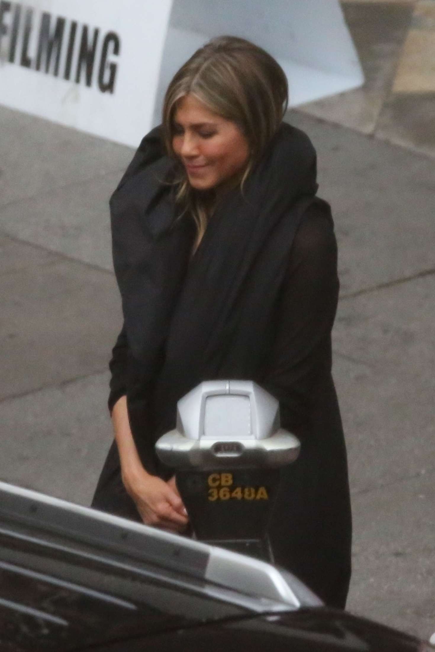 Jennifer Aniston – On the set of 'Murder Mystery' in Los Angeles | GotCeleb