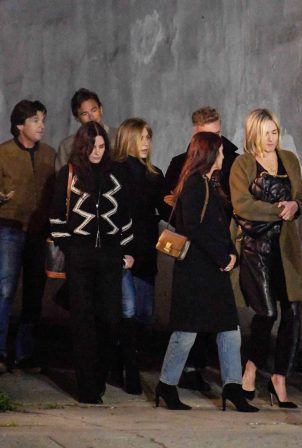 Jennifer Aniston - With Courteney Cox and Molly McNearney seen at Horses in Los Angeles