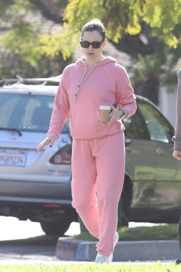 Jennifer Garner - Enjoys a Sunday morning walk in striking pink athletic wear in Brentwood