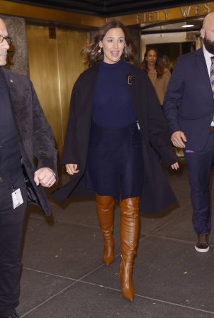 Jennifer Garner - Exiting the NBC Rockefeller Studios in New York