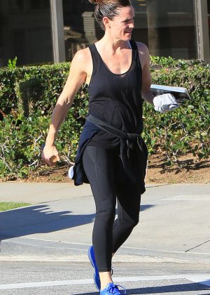 Jennifer Garner goes to the gym in Brentwood