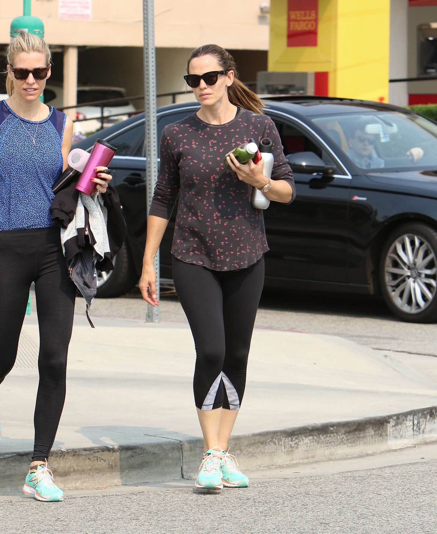 Jennifer Garner in Tights Heading to the Gym -04 | GotCeleb