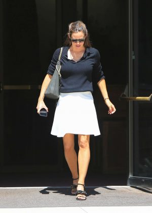 Jennifer Garner in White Skirt - Out in Los Angeles