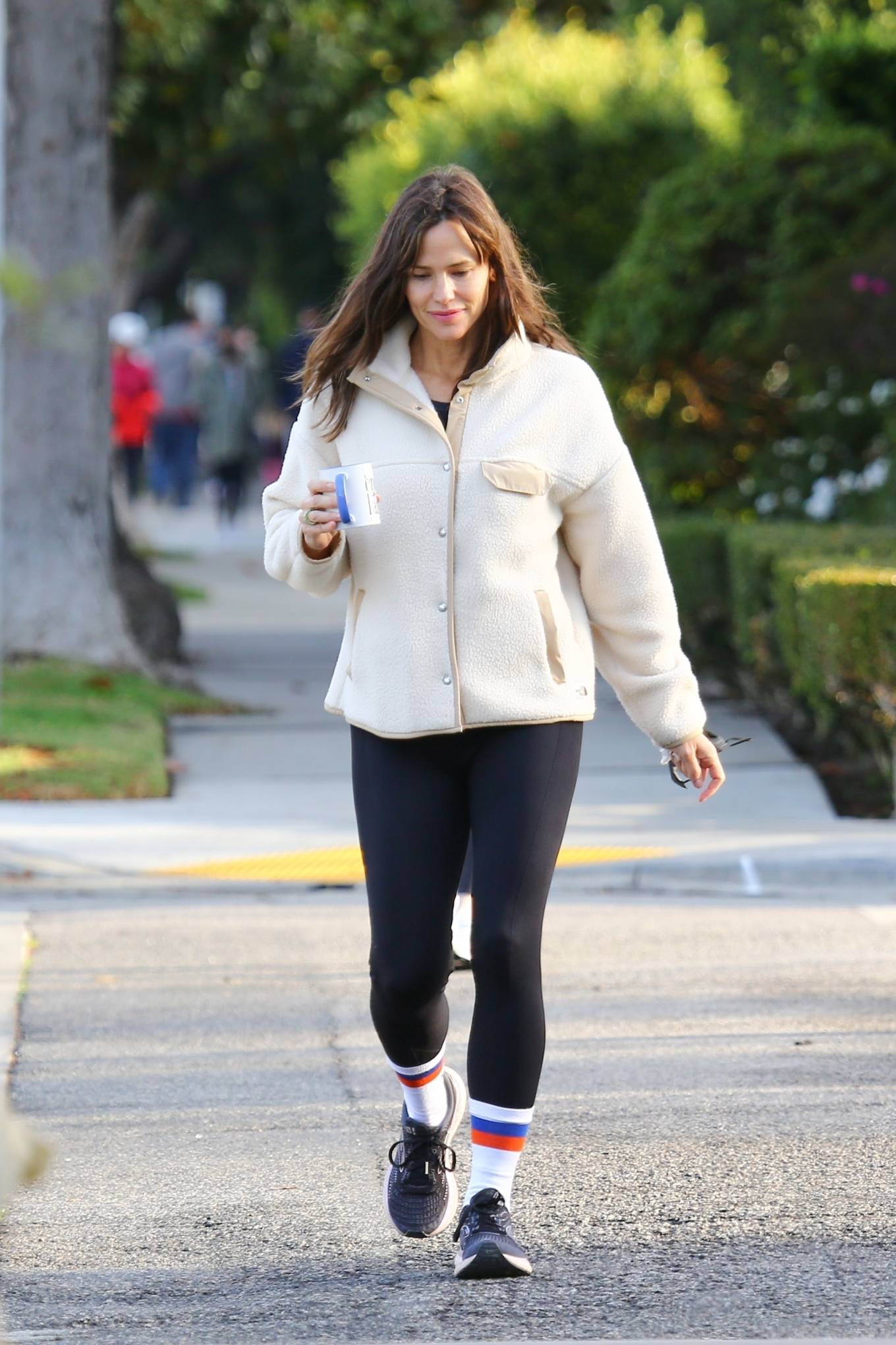 Jennifer Garner - morning walk in Brentwood