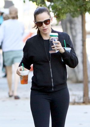 Jennifer Garner out for coffee in Santa Monica