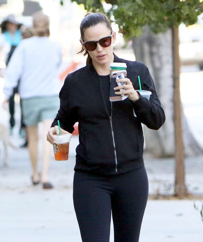Jennifer Garner out for coffee in Santa Monica
