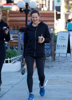 Jennifer Garner out for coffee with friend in Brentwood