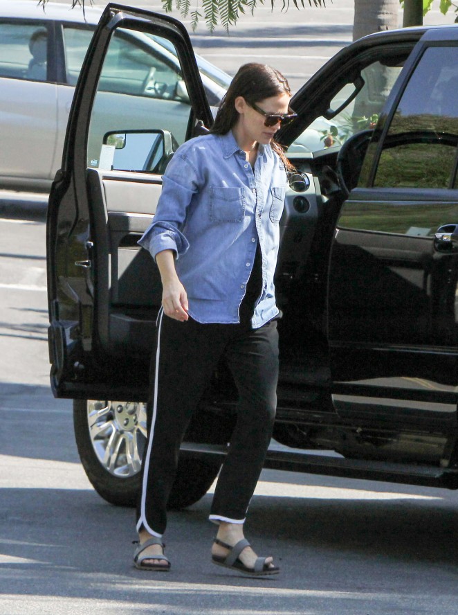 Jennifer Garner out in Los Angeles