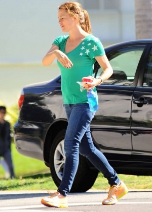 Jennifer Garner in Jeans Out in Santa Monica